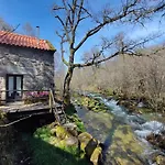 Moinhos Do Poço - Nova Gestão Chalé Castro Laboreiro