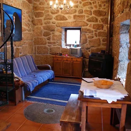 Moinhos Do Poco * Castro Laboreiro