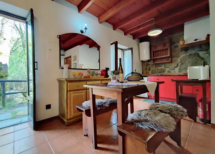 Moinhos Do Poco * Castro Laboreiro