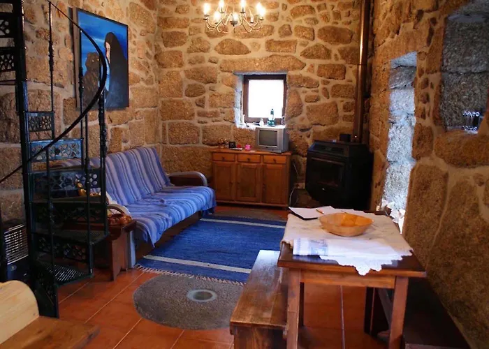 Moinhos Do Poco * Castro Laboreiro